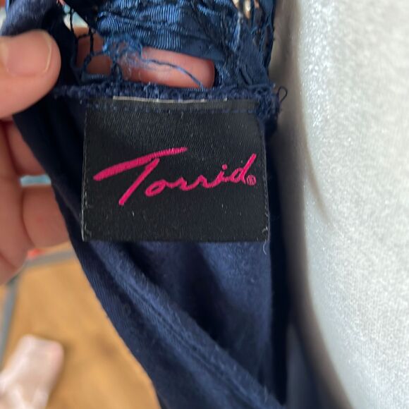Torrid y2k waterfall vest navy blue size 2X - Picture 7 of 8